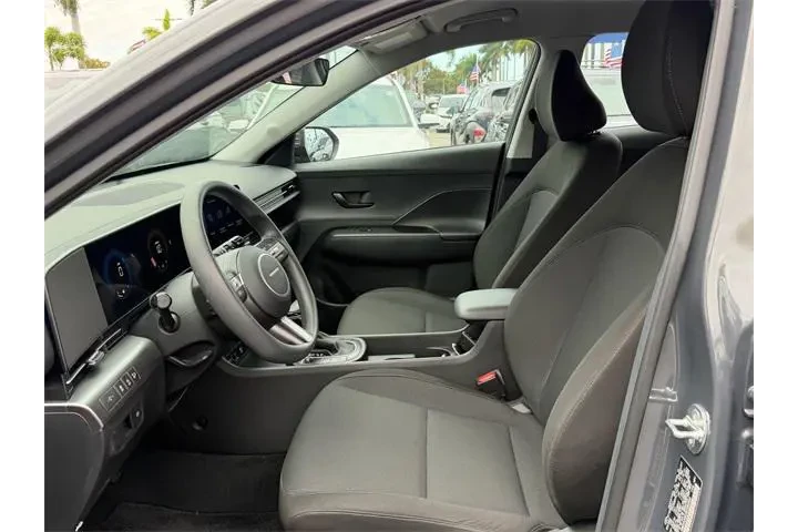 $19985 : Hyundai KONA 2024 SE 4dr Cro image 7