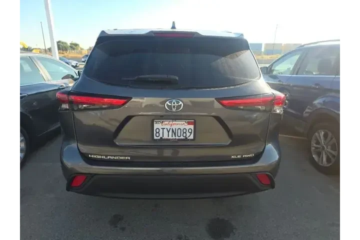 $28900 : Toyota Highlander 2021 AWD X image 5