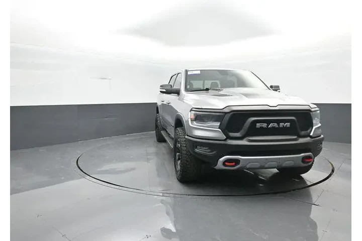 $32363 : Ram 1500 2020 4x4 Rebel 4dr image 2