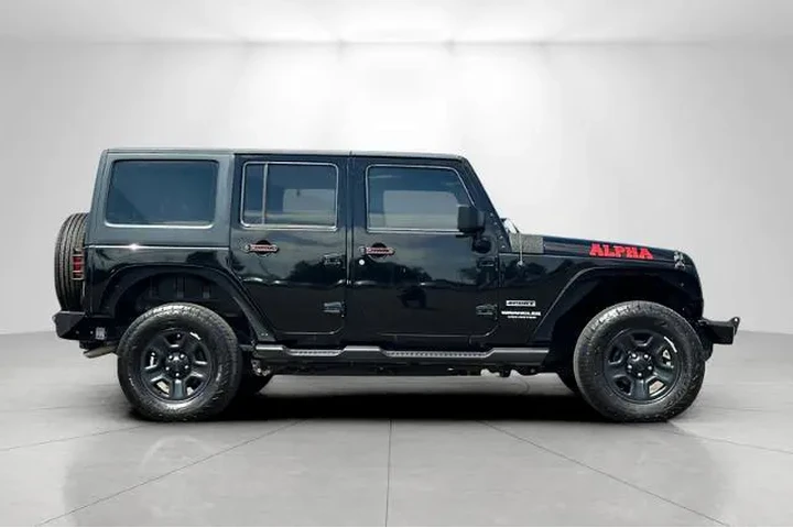 $19995 : Jeep Wrangler Unlimited 2015 image 2