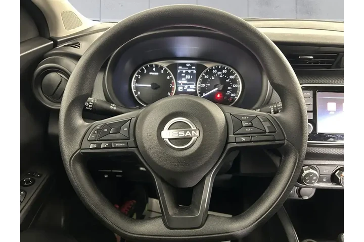 $20991 : Nissan Kicks 2024 S 4dr Cros image 9