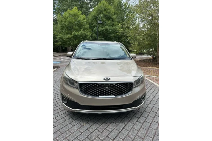 $6000 : 2015 Sedona SX Limited image 1