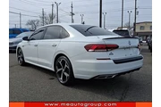 $16387 : Volkswagen Passat 2020 R-Lin thumbnail
