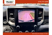 $31900 : 2020 RAM 1500 CREW CAB BIG HO thumbnail