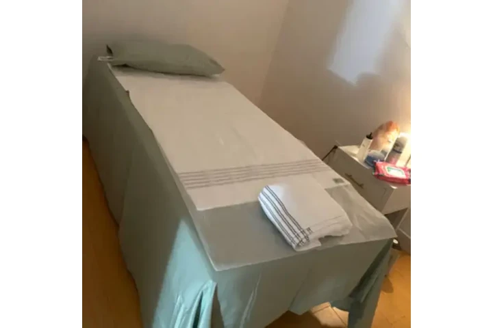 Manifest Massage image 5