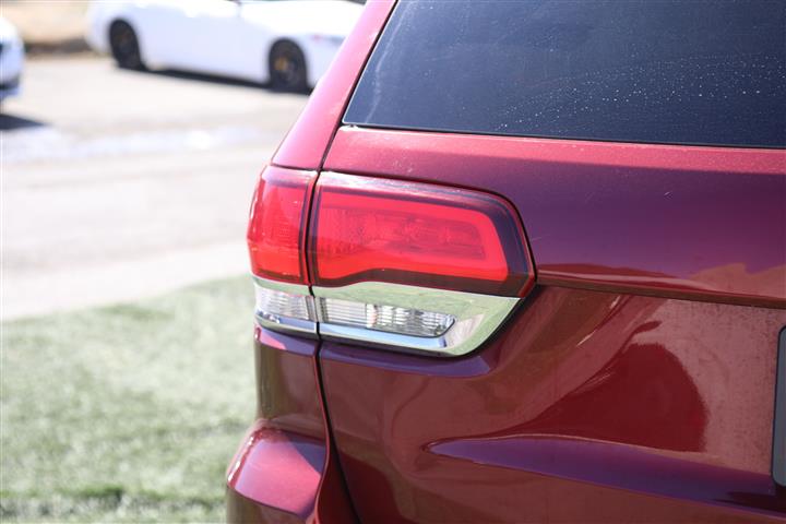 $24999 : 2021 JEEP GRAND CHEROKEE LARE image 8