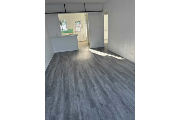 $1850 : APARTAMENTO en Lynwood image 4