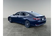 $34477 : Lexus ES 300h 2022 4dr Sedan thumbnail