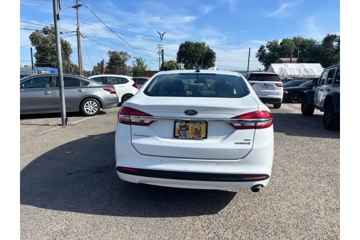$12599 : 2017 Fusion Hybrid SE image 8