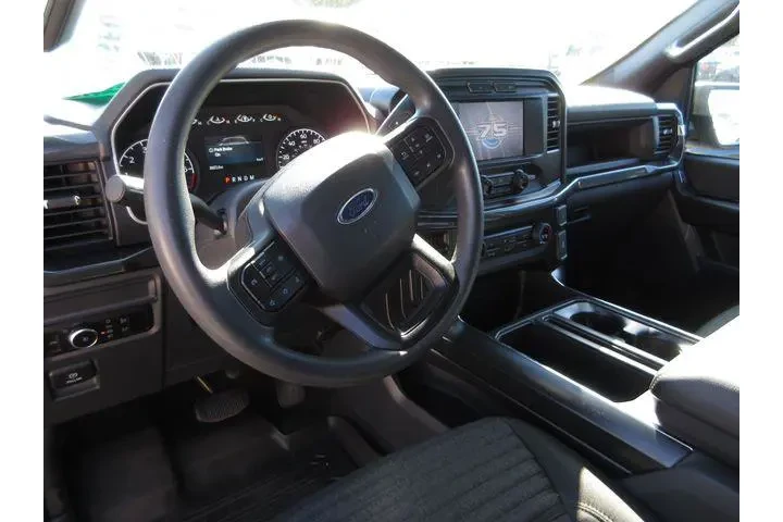 $35999 : Ford F-150 2023 4x2 XL 4dr S image 6