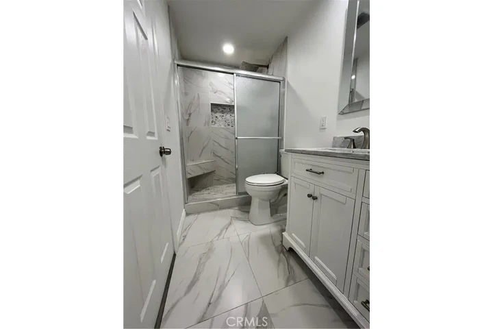 $2600 : HUNTINGTON PARK RENTO CASA image 3