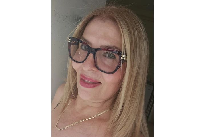 Señora sexy image 1