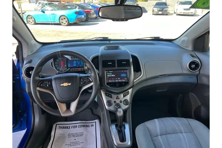 2016 Sonic LT Auto Sedan image 9