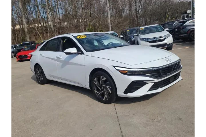 $23993 : Hyundai ELANTRA Hybrid 2025 image 9