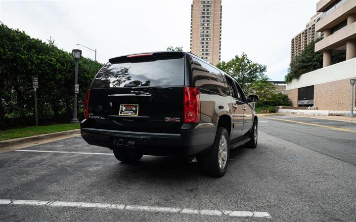 $13000 : 2009 GMC YUKON XL 1500 image 4