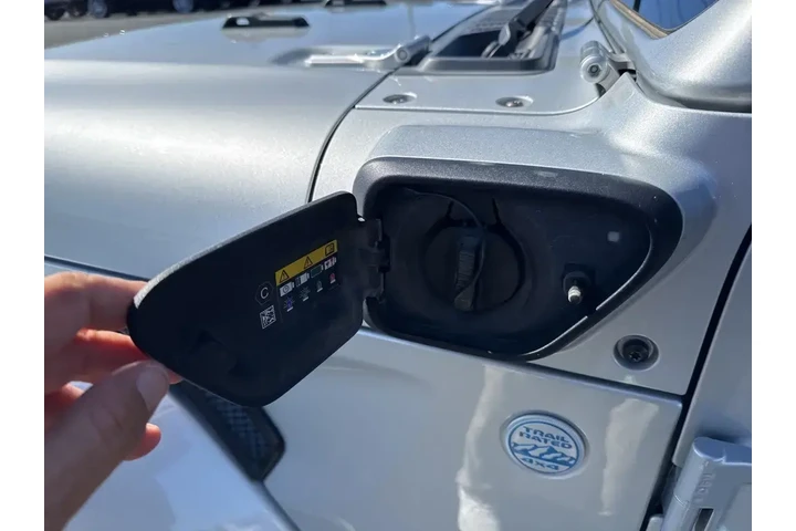 $32137 : Jeep Wrangler 2023 4x4 Sahar image 10