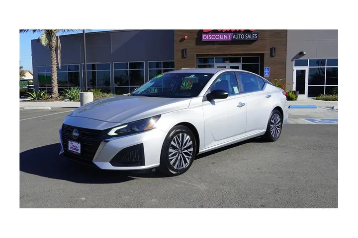 $20984 : 2024 Altima 2.5 SV image 2