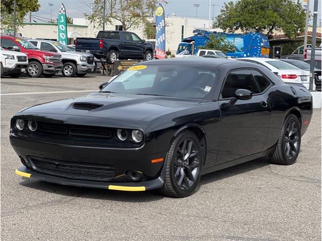 2023 Dodge Challenger GT image 1