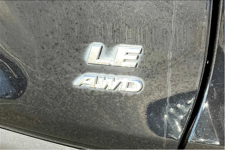 $22198 : Toyota RAV4 2021 AWD LE 4dr image 9