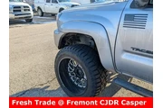 $28999 : Toyota Tacoma 2015 4x4 V6 4d thumbnail