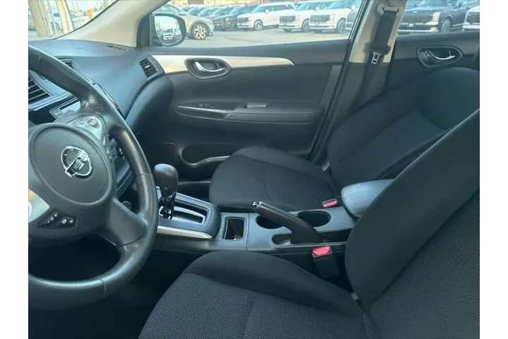 $8555 : Nissan Sentra 2019 S 4dr Sed image 9