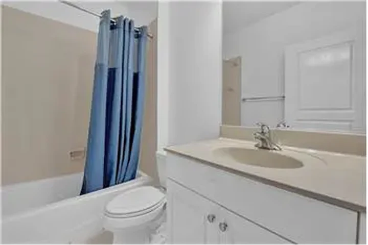 $5300 : Rental property with 3 bedro image 6