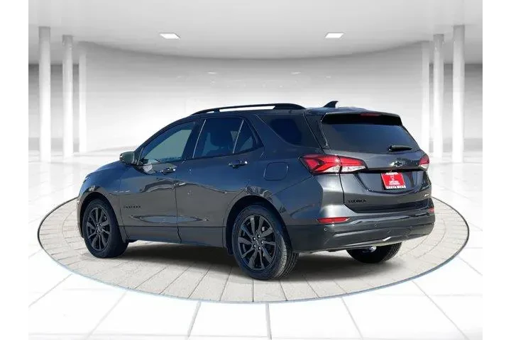 $21147 : Chevrolet Equinox 2022 RS 4d image 2