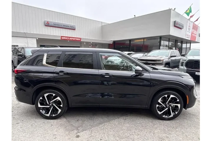 $26988 : Mitsubishi Outlander 2024 AW image 8