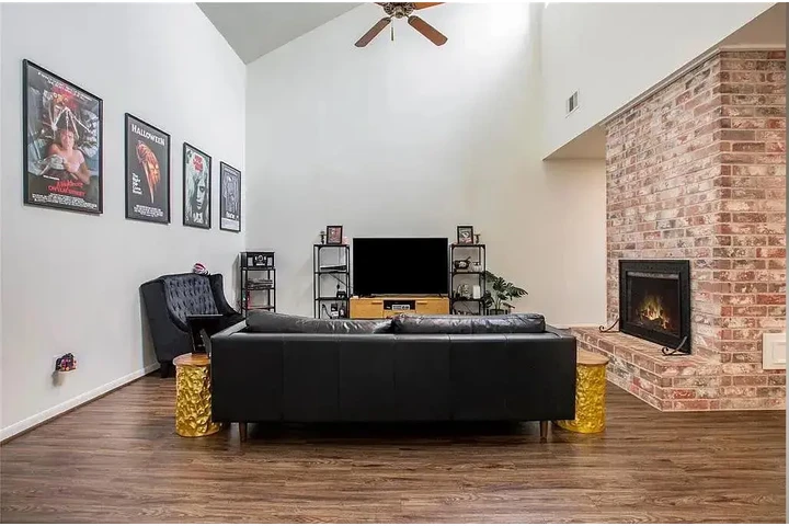 $980 : charm natural light home image 3