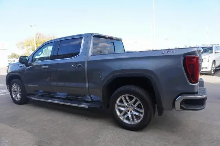 $37988 : GMC Sierra 1500 2020 4x4 SLT image 4