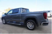 $37988 : GMC Sierra 1500 2020 4x4 SLT thumbnail