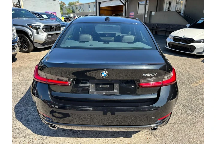 2024 BMW 330i 330i image 5