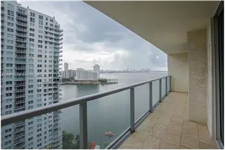 $5800 : Rental property with 3 bedro image 8