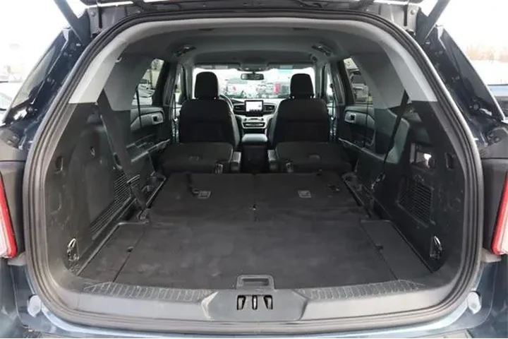 $30950 : Ford Explorer 2023 AWD XLT 4 image 9