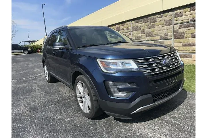 $16496 : Ford Explorer 2016 AWD XLT 4 image 2