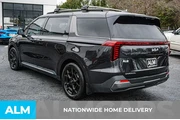 $38460 : Kia Carnival 2025 SX Prestig thumbnail