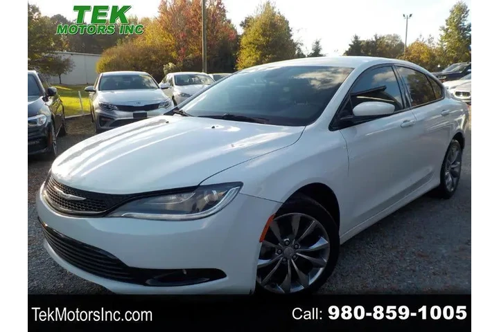 $7399 : 2015 200 S image 1