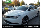 2015 200 S en Charlotte