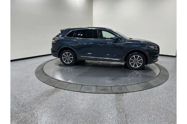 $35949 : Lincoln Nautilus 2022 AWD Re image 5