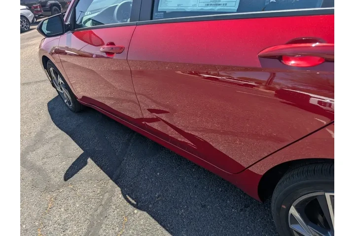 $23995 : Hyundai ELANTRA Hybrid 2025 image 10