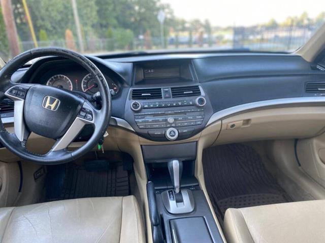 $5550 : 2012 Accord SE image 5