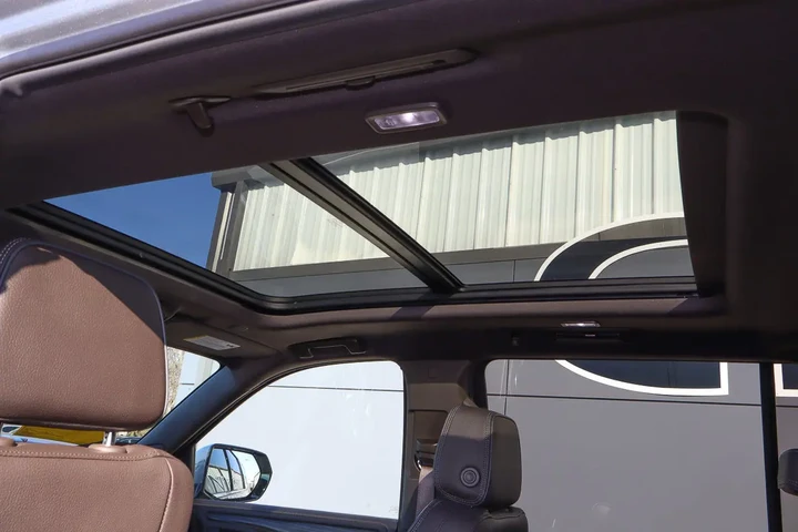 $66788 : 2024 Yukon XL 4WD 4dr Denali image 9