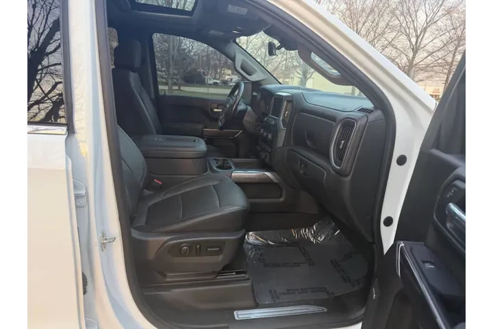 $27997 : 2019 Silverado 1500 LTZ image 10