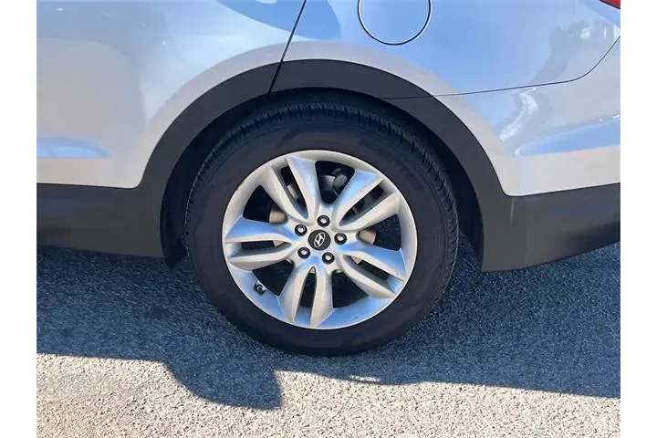 $10846 : Hyundai SANTA FE Sport 2013 image 5