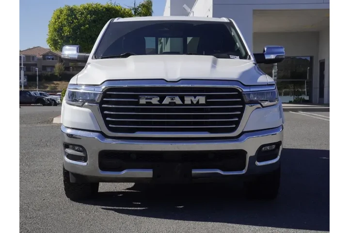 $37564 : Ram 1500 2025 4x4 Laramie 4d image 9