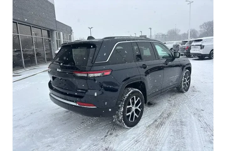 $32485 : Jeep Grand Cherokee 2023 4x4 image 7