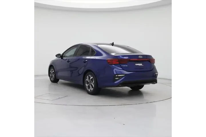 $15998 : Kia Forte 2021 LXS 4dr Sedan image 2