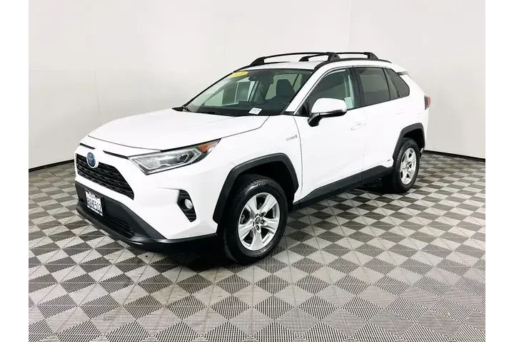 $26900 : Toyota RAV4 Hybrid 2021 AWD image 3
