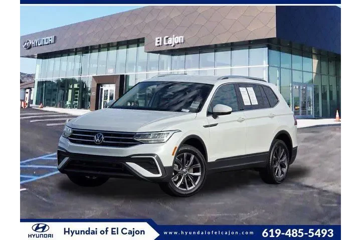 $21500 : Volkswagen Tiguan 2023 SE 4d image 1