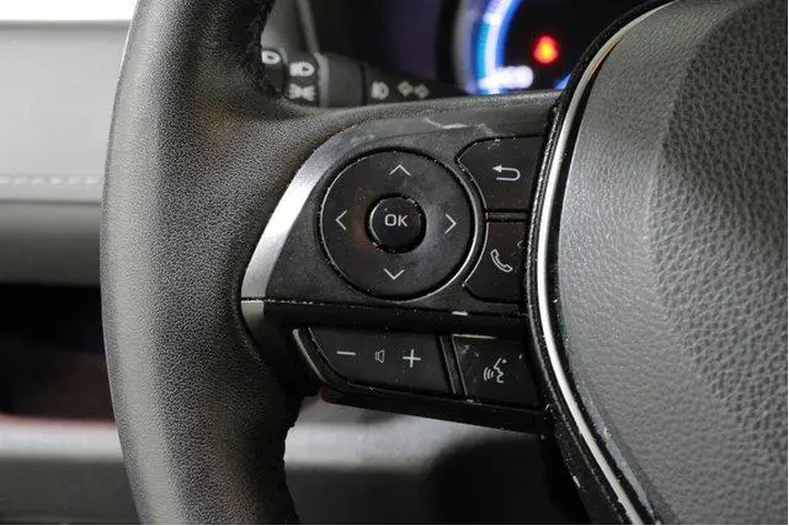 $27998 : Toyota RAV4 Hybrid 2021 AWD image 9